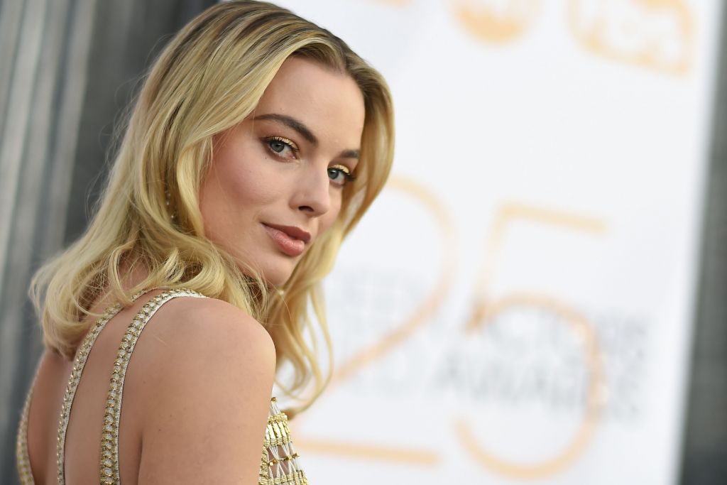 Autumn Colour Trends: Margot Robbie Creamy Blonde