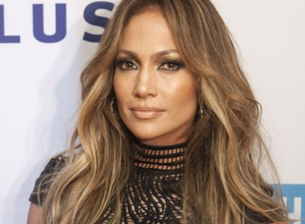 Autumn Colour Trends: Jennifer Lopez Strong Face Frame